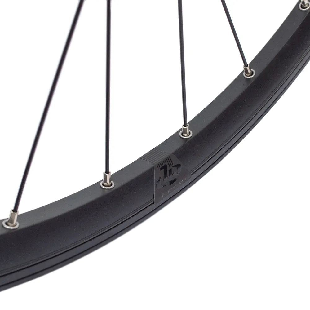 Priekinis ratas ZLA-019 26" // V-Brake, 28H, veržlės, dvigubas, kniedytas, aliuminis