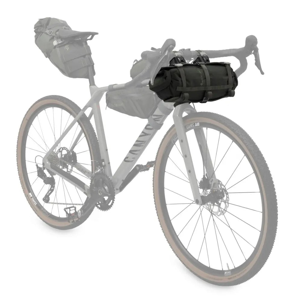 Dviračio krepšys ant vairo Acepac Bar Drybag MKIII // 16 l (juodas)