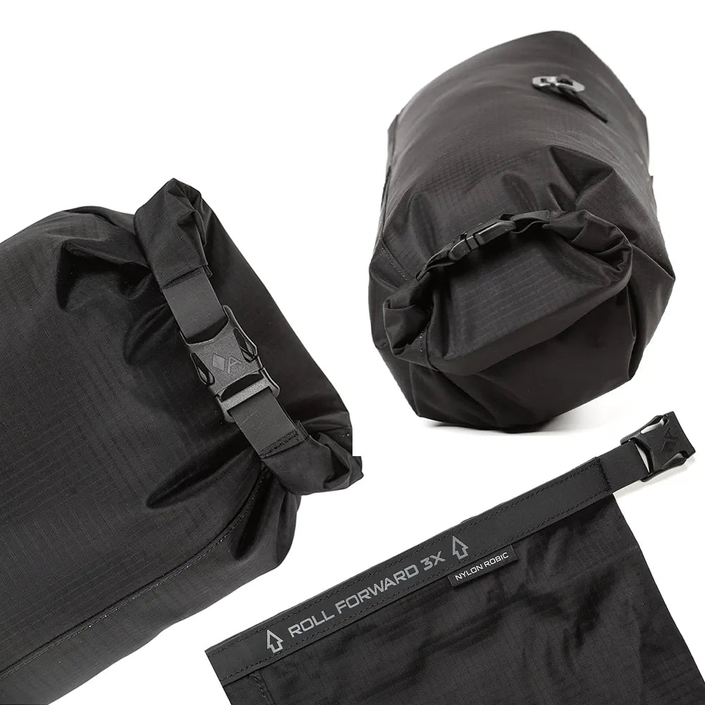 Dviračio krepšys ant vairo Acepac Bar Drybag MKIII // 16 l (juodas)