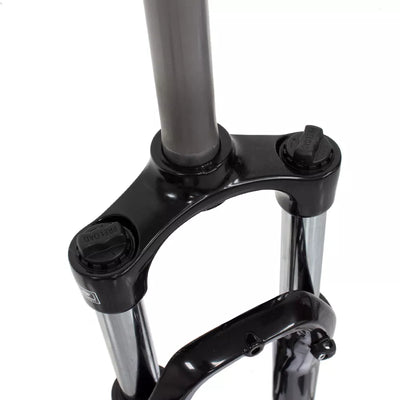 Priekinis amortizatorius SR-Suntour XCE 28 DS 26" // lock-out, diskiniams stabdžiams, 28.6 mm (1 1/8") (blizgi juoda)