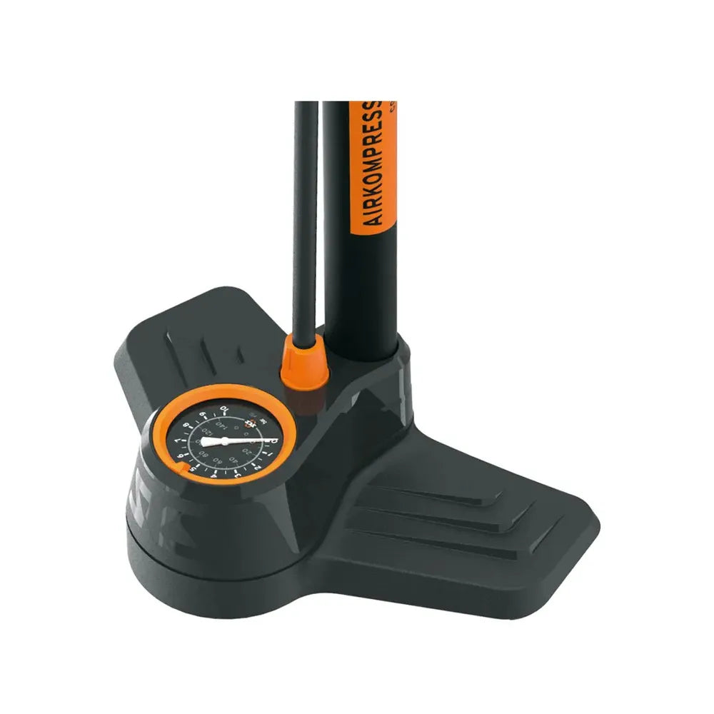 Pompa SKS AIRKOMPRESSOR COMPACT 10.0 su manometru