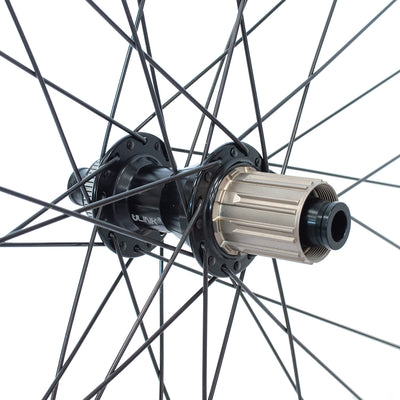 Galinis ratas DT SWISS R470db 28/29" // diskiniams Center-Lock, 32H, kasetė, Thru-Axle, be kniedžių, aliuminis