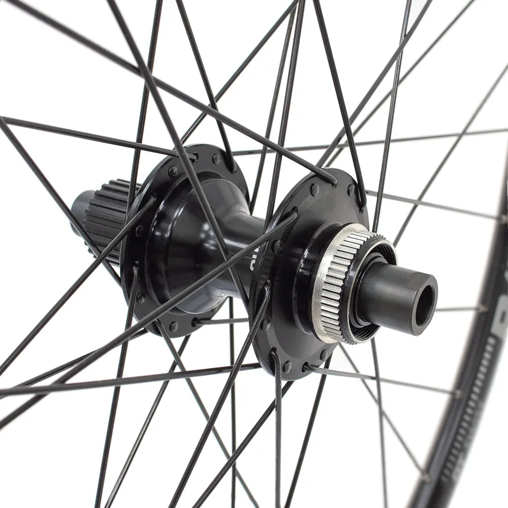 Galinis ratas DT SWISS R470db 28/29" // diskiniams Center-Lock, 32H, kasetė, Thru-Axle, be kniedžių, aliuminis