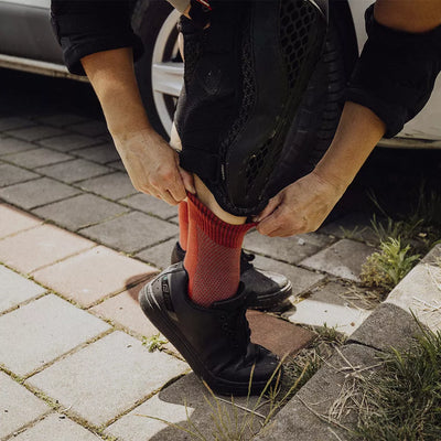 Kojinės FORCE Edge // dydis: L-XL (42-46) (raudona/mėlyna)