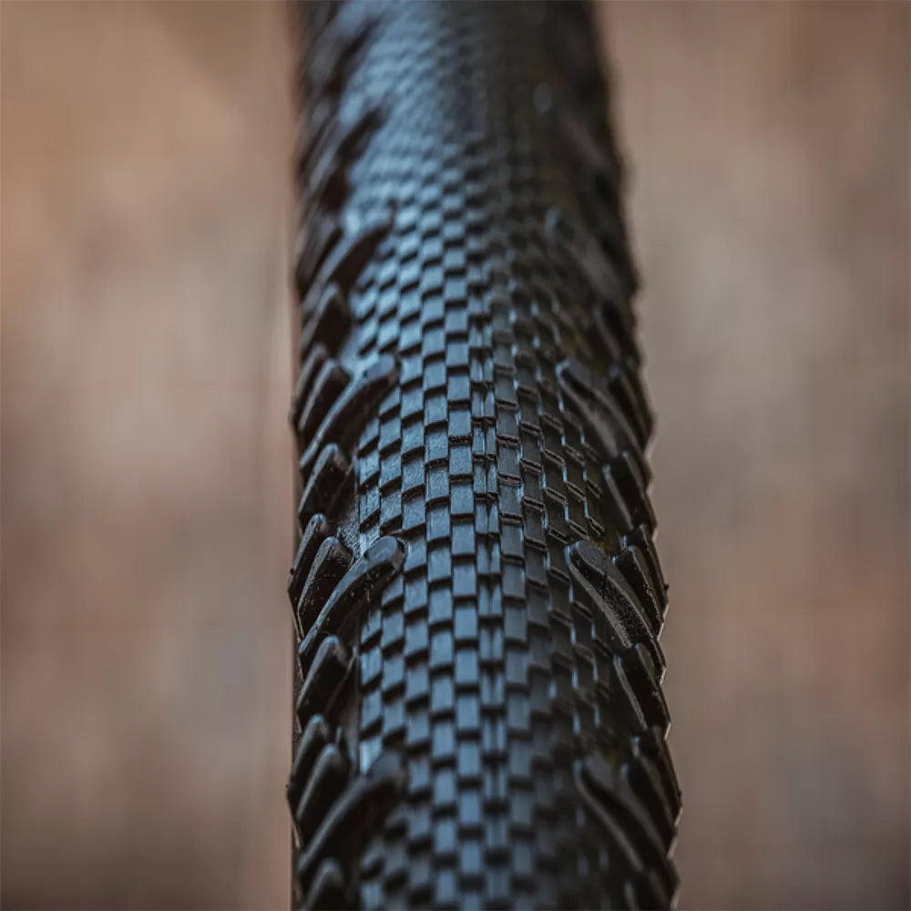 Padanga Schwalbe G-One RS Pro Super Race TLR Addix Race 28" x 1.35" (35-622) // bekamerinė, lankstoma, E-25
